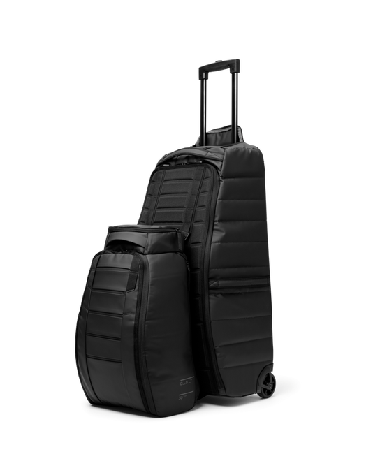 Hydratačný Batoh DB Hugger Backpack 30L Black Out - 2024/25
