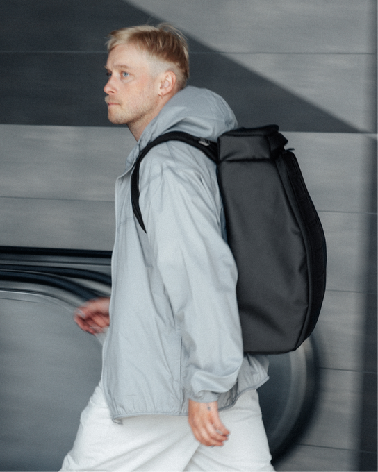 Hydratačný Batoh DB Hugger Backpack 30L Black Out - 2024/25