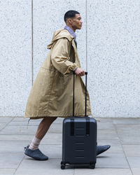 Cestovný kufor Db Ramverk Carry-on Black Out - 2025/26