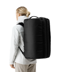 Taška DB Roamer Pro Split Duffel 70L Black Out - 2025/26