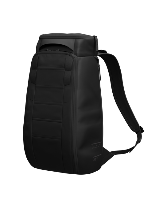 Hydratačný Batoh DB Hugger Backpack 20L Black Out