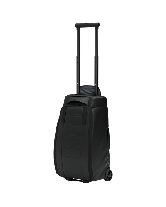 Batoh DB Hugger Roller Bag Príručná 40L Black - 2024/25