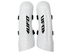 Chrániče holení UFO PLAST Slalom Knee Guards White - 2024/25