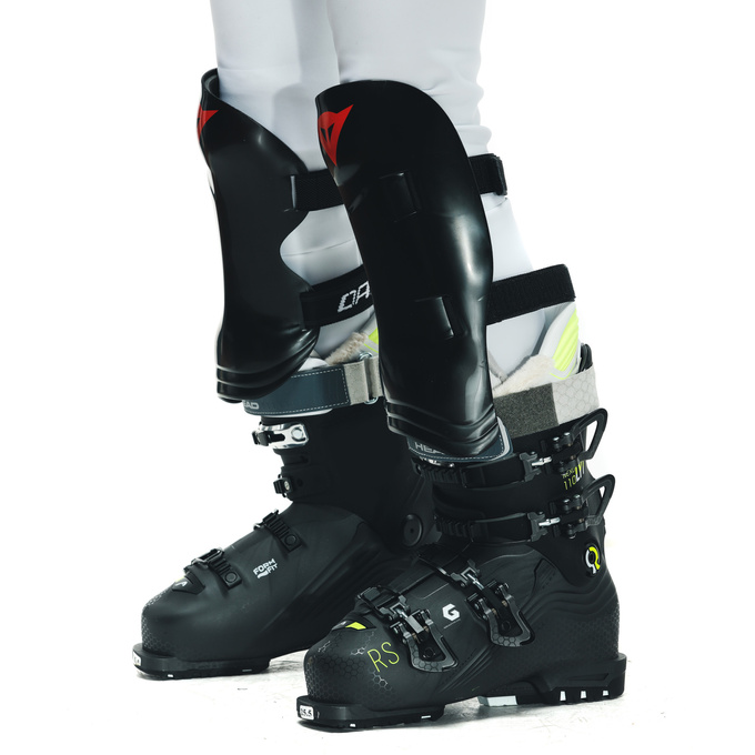 Chrániče holení Dainese R001 SCARABEO SHIN GUARD BLACK - 2025/26