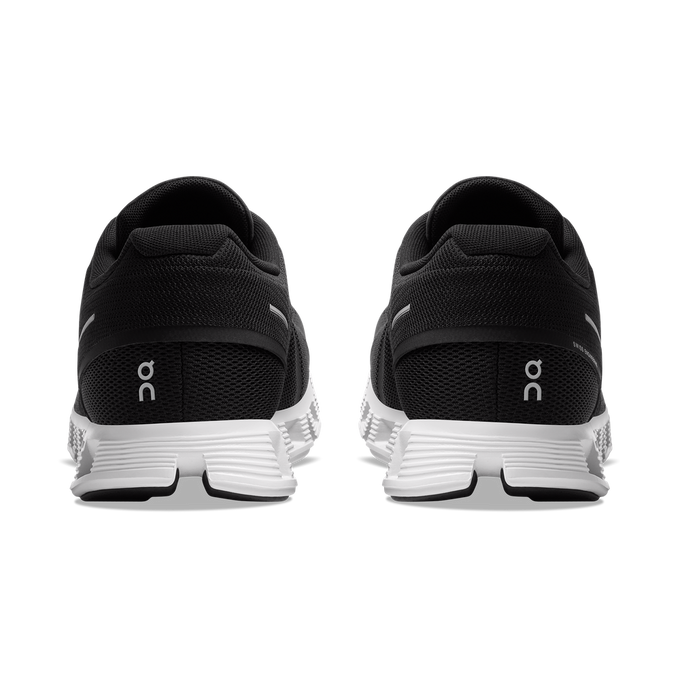 On Running Cloud 5 Black/White