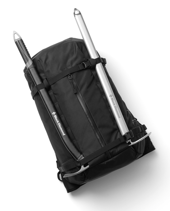 Hydratačný Batoh DB Backcountry Backpack 25L Black Out - 2025/26