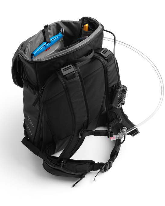 Hydratačný Batoh DB Backcountry Backpack 25L Black Out - 2025/26