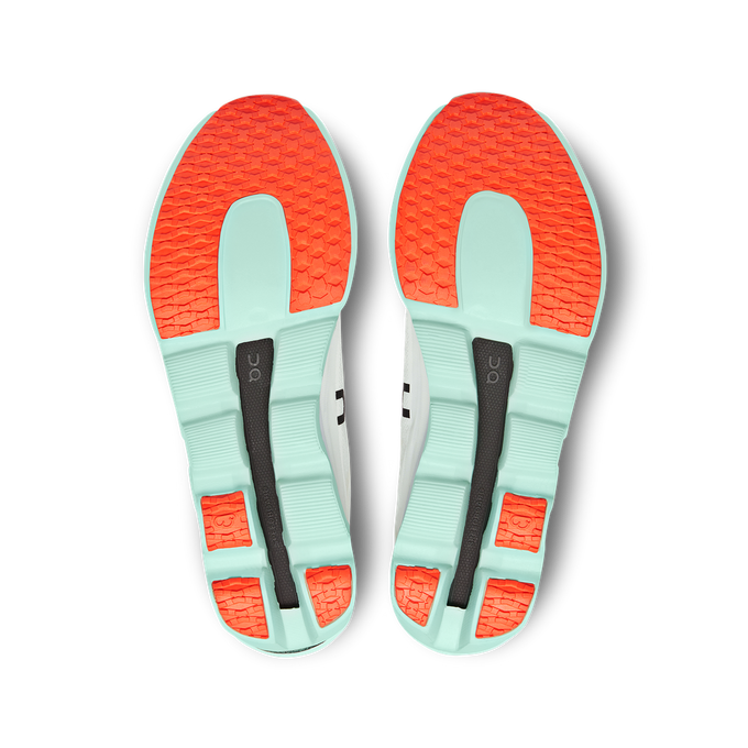 Boty On Running Cloudboom Echo White/Mint