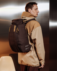 Hydratačný Batoh DB Hugger Backpack 25L Black Out - 2025/26