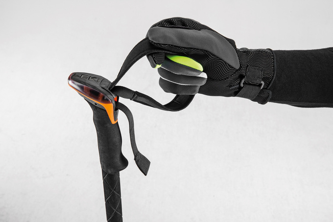 Turistické palice LEKI Sherpa FX Carbon Strong