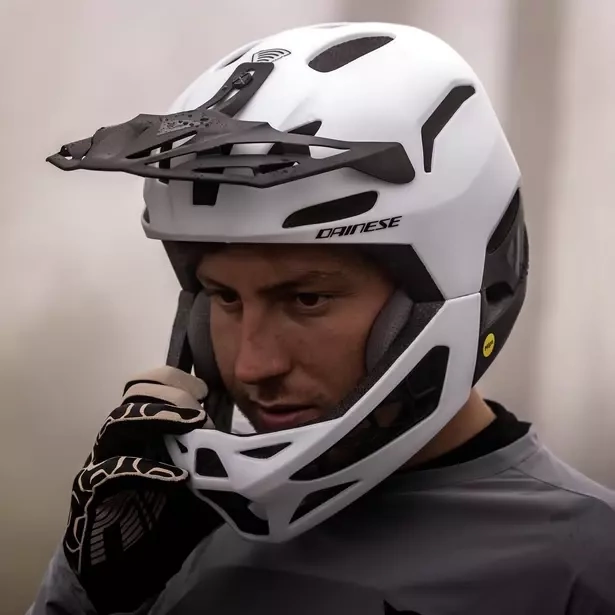 Cyklistická prilba Dainese Linea 01 Mips White/Black 