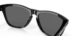 Slnečné okuliare Oakley Frogskins Polished Black w/Prizm Black